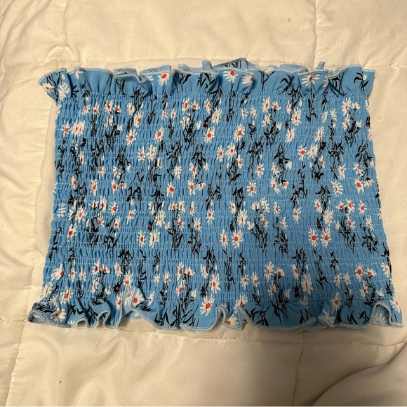 3/$15 | Ruffled Blue Floral tube top - Picture 2 of 7